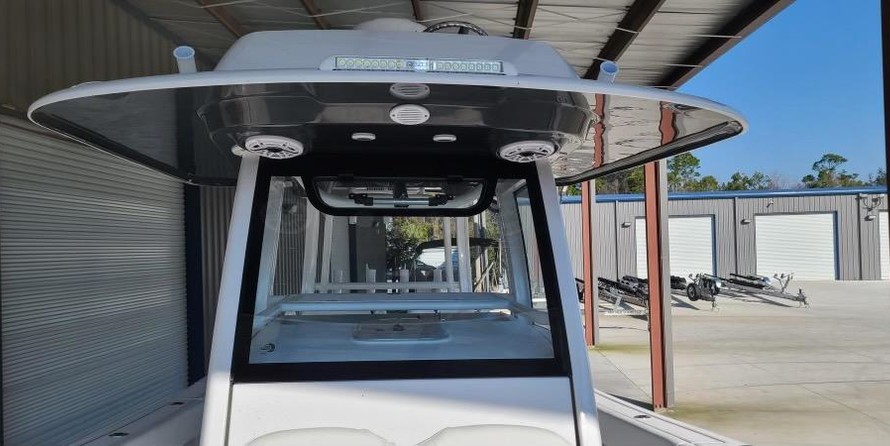 Sportsman Open 302 Center Console