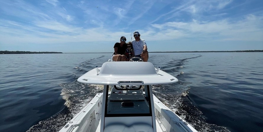 Sportsman Open 302 Center Console