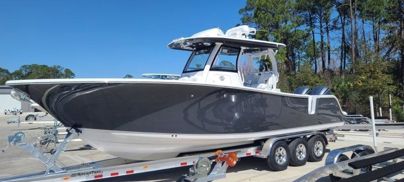 Sportsman Open 302 Center Console