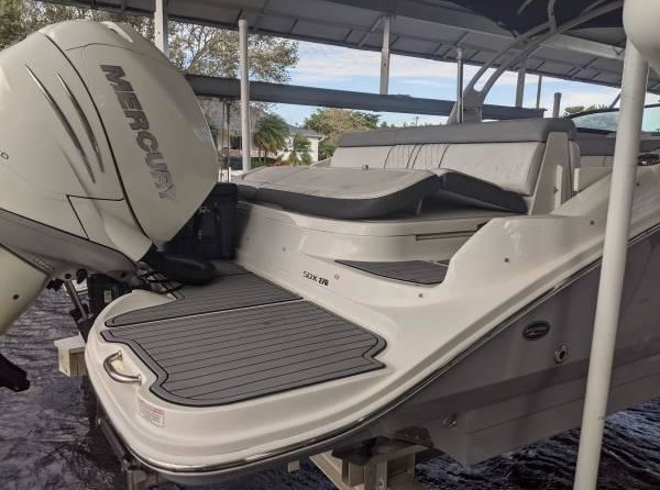 Sea Ray SDX 270 OB