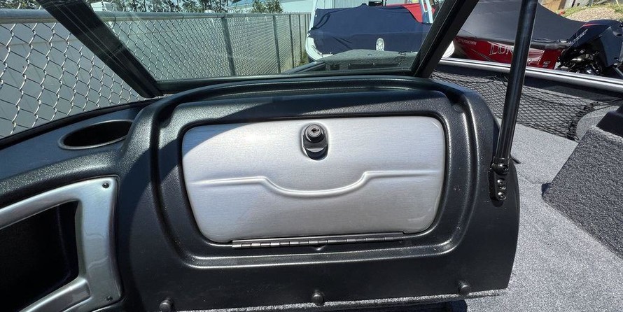 Lund Boats 1875 Impact Sport