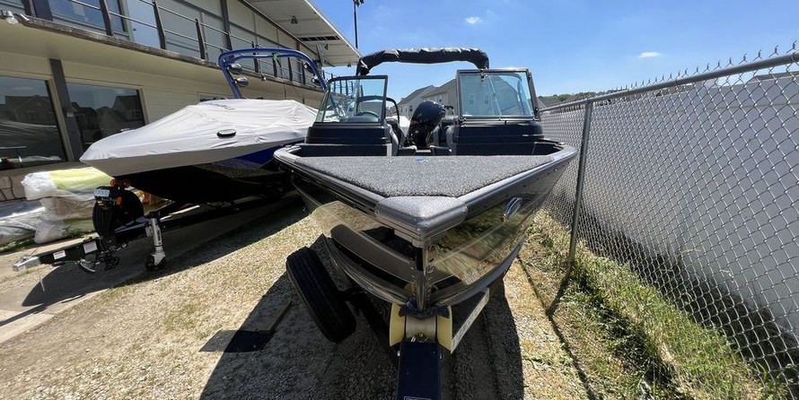 Lund Boats 1875 Impact Sport