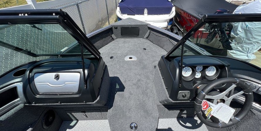 Lund Boats 1875 Impact Sport