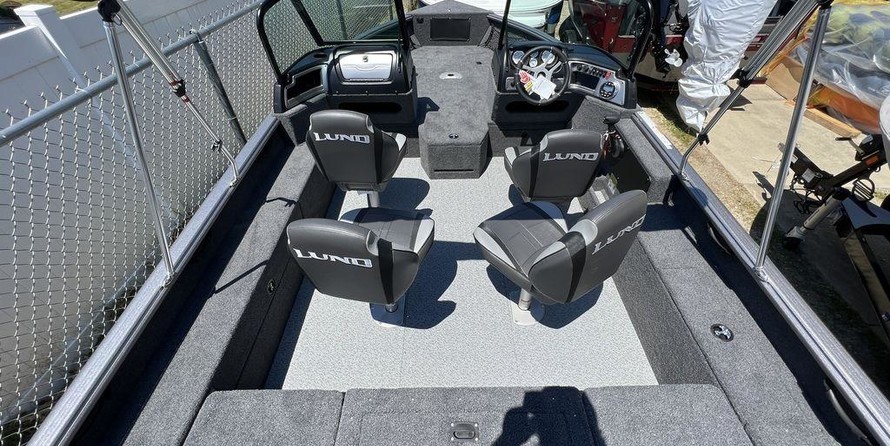 Lund Boats 1875 Impact Sport