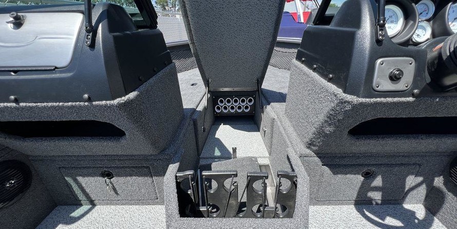 Lund Boats 1875 Impact Sport