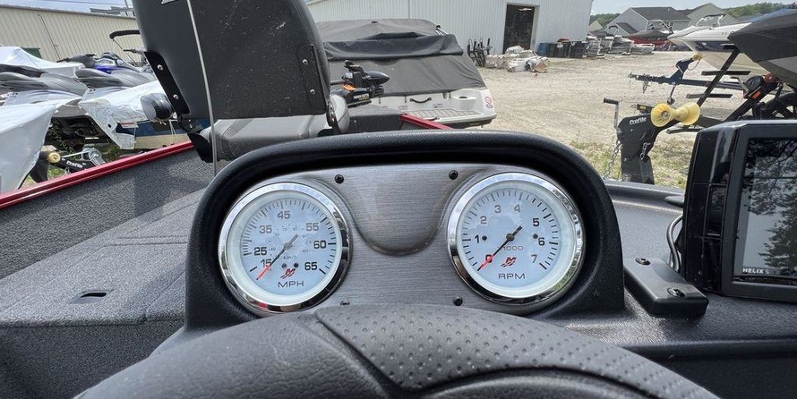 Lund Boats 1650 Rebel XS SS