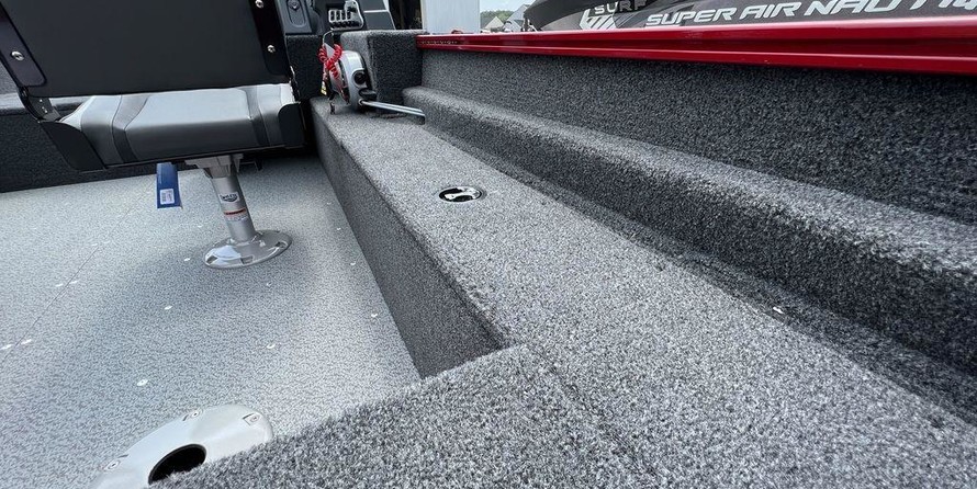 Lund Boats 1650 Rebel XS SS