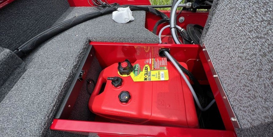 Lund Boats 1650 Rebel XS SS