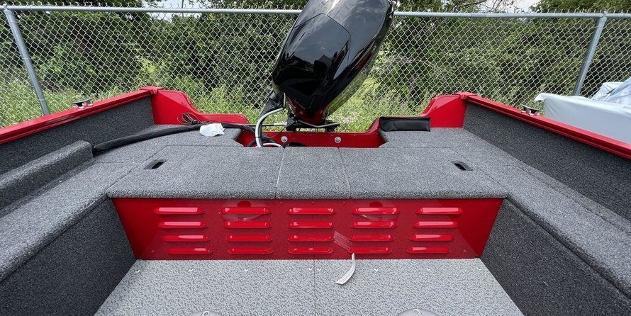 Lund Boats 1650 Rebel XS SS