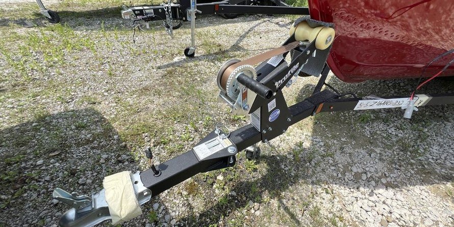 Lund Boats 1650 Rebel XS SS