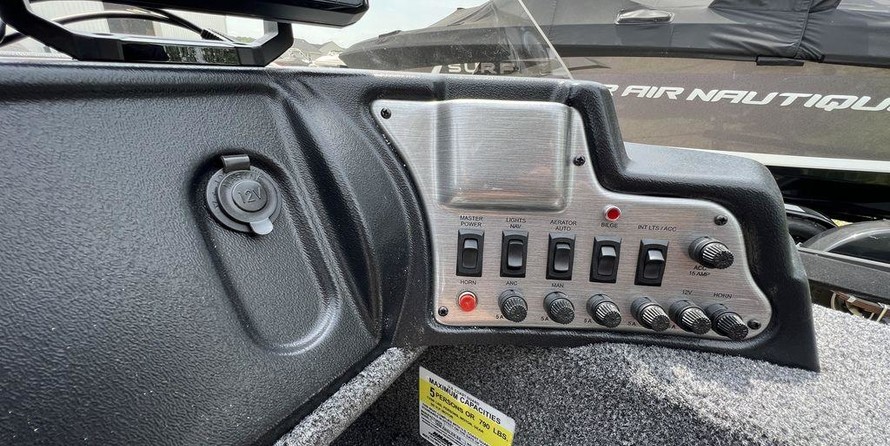 Lund Boats 1650 Rebel XS SS