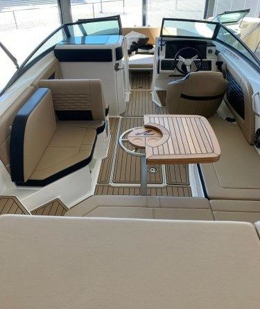 Sea Ray SPX 230