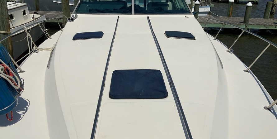 Sea ray 390 express cruiser