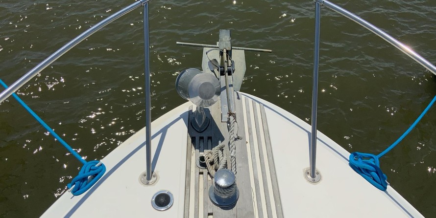 Sea ray 390 express cruiser