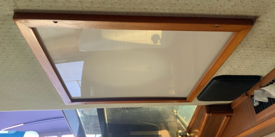 Sea ray 390 express cruiser