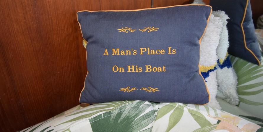 Chris-Craft Commander 44