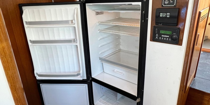 Wim van der Valk Continental Trawler 37.00