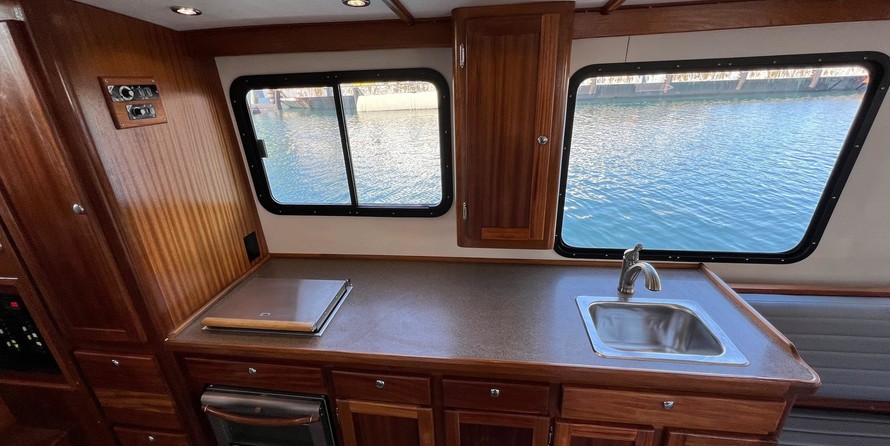 Wim van der Valk Continental Trawler 37.00