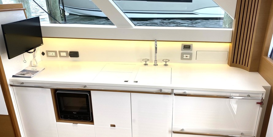 Bertram 60 Convertible