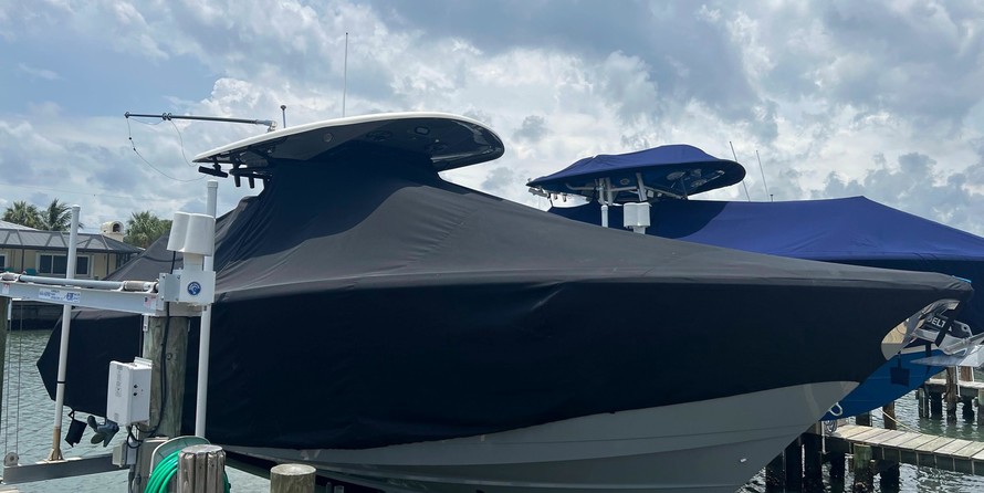 Cobia 217 center console