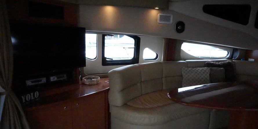 Silverton 38 Sport Bridge