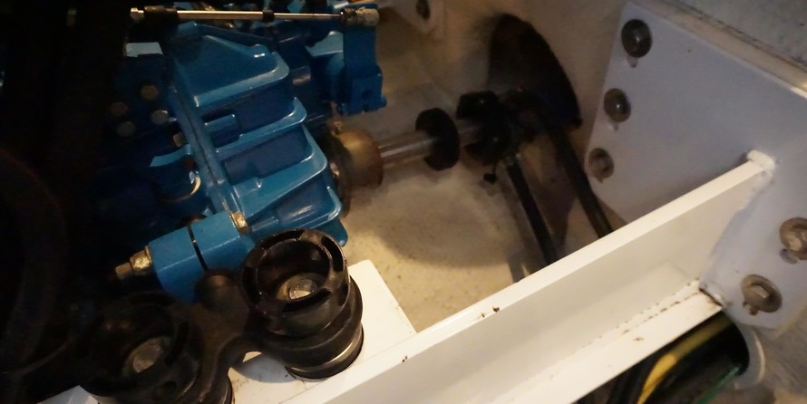 Silverton 38 Sport Bridge