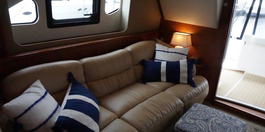 Silverton 38 Sport Bridge