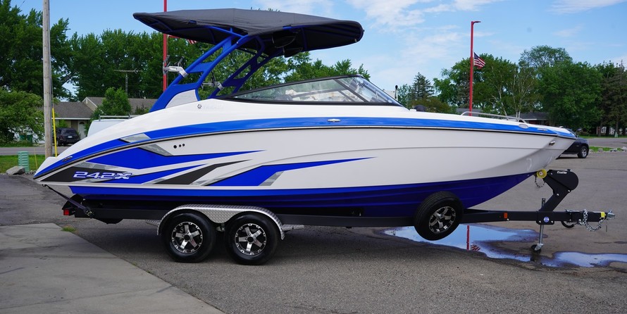 Yamaha 242X E-Series