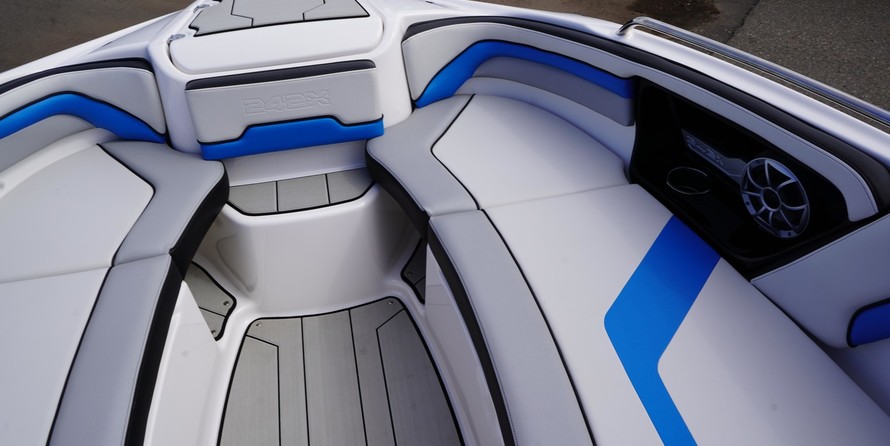 Yamaha 242X E-Series