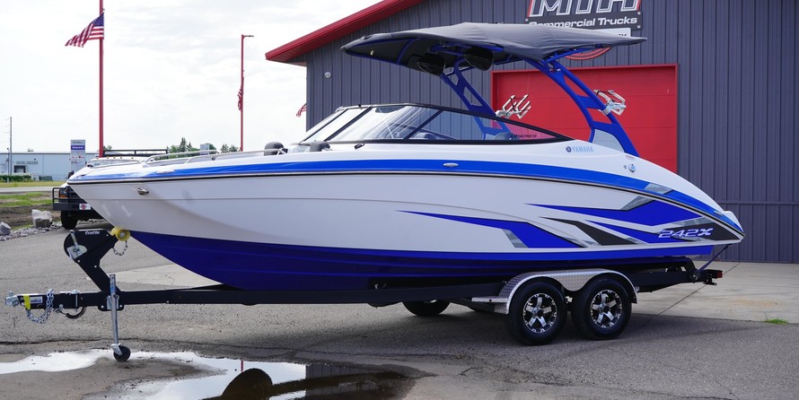 Yamaha 242X E-Series