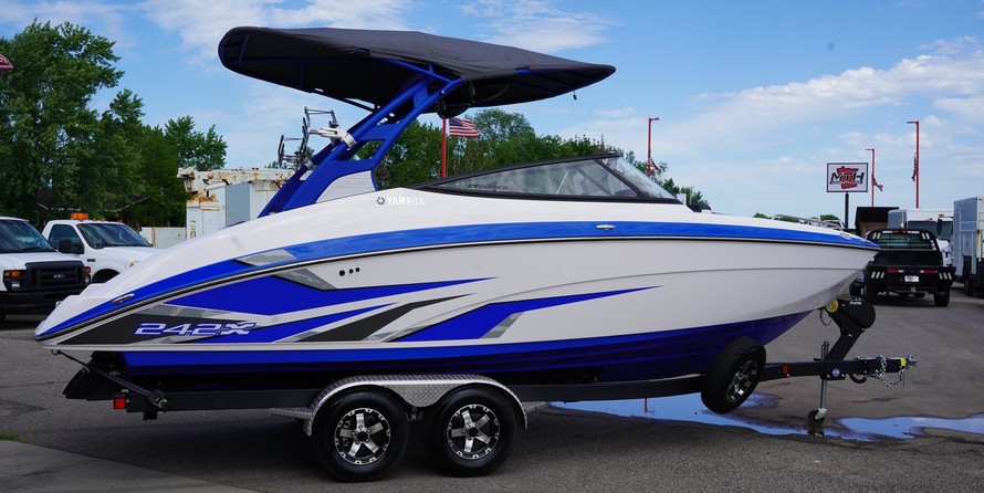 Yamaha 242X E-Series