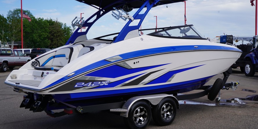 Yamaha 242X E-Series