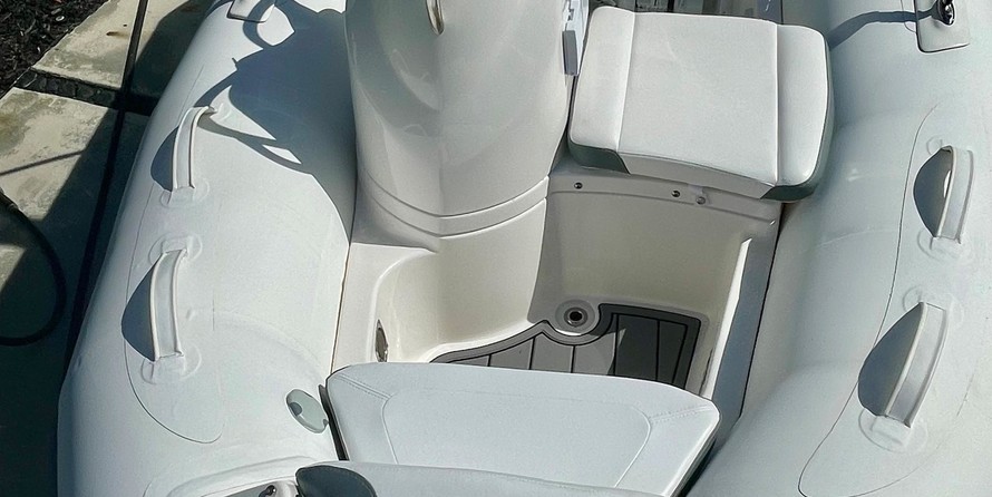 Zodiac Yachtline 360 DLX