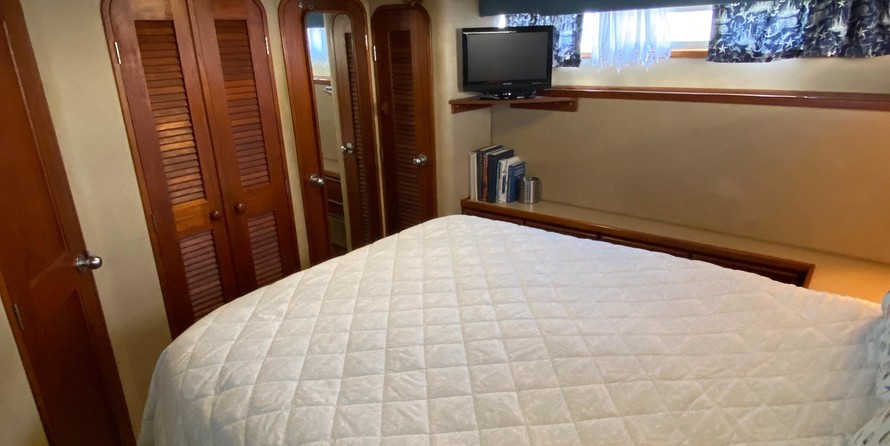 Chris-Craft 426 Catalina