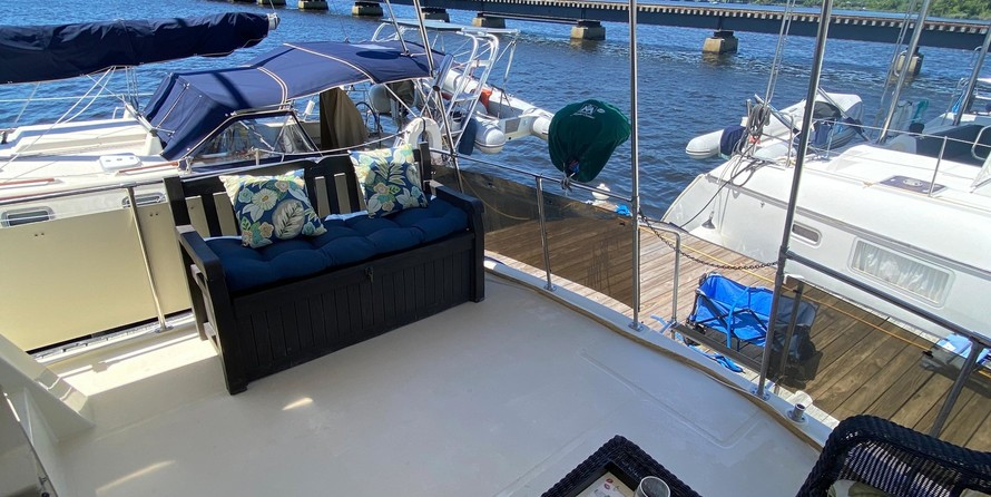 Chris-Craft 426 Catalina