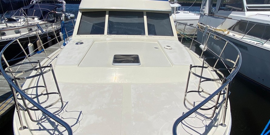 Chris-Craft 426 Catalina