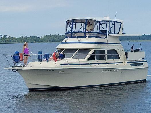 Chris-Craft 426 Catalina