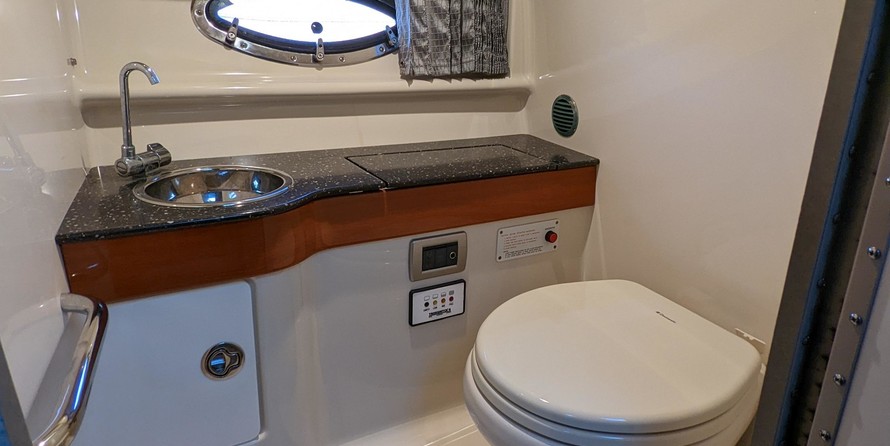 Formula 310 Sun Sport