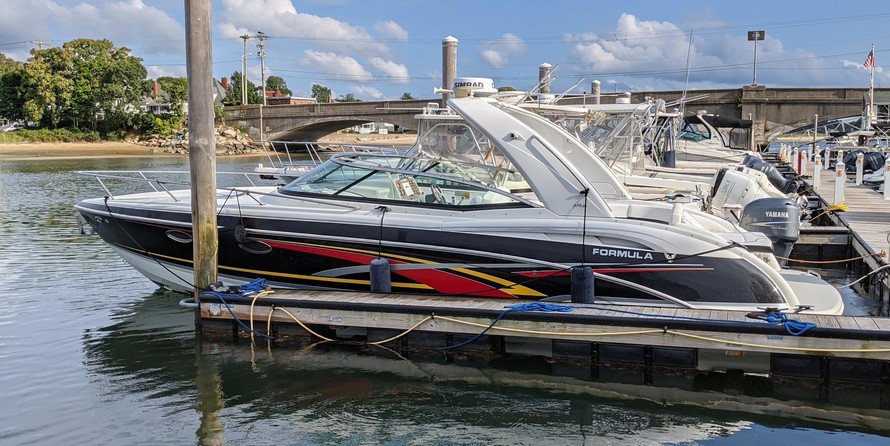 Formula 310 Sun Sport