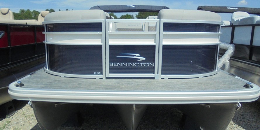 Bennington 23 SXSB