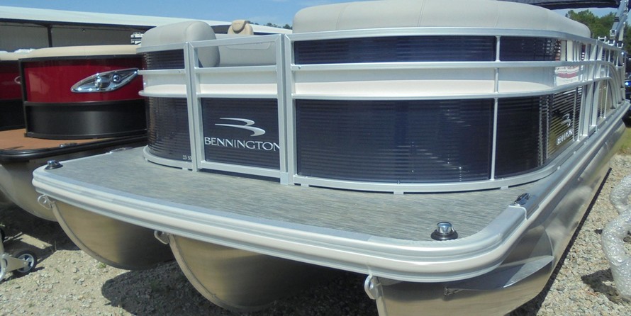 Bennington 23 SXSB