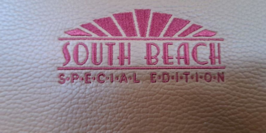 Cruisers Yachts 338 South Beach Edition - Bow Rider