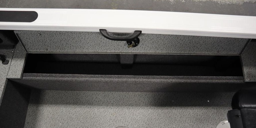 Crestliner 1950 Fish Hawk