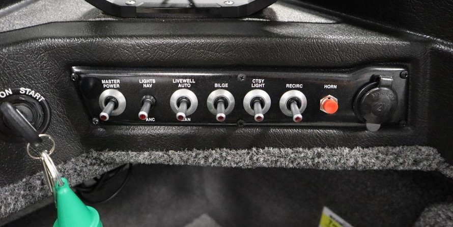 Crestliner 1950 Fish Hawk