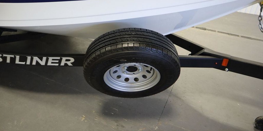 Crestliner 1950 Fish Hawk