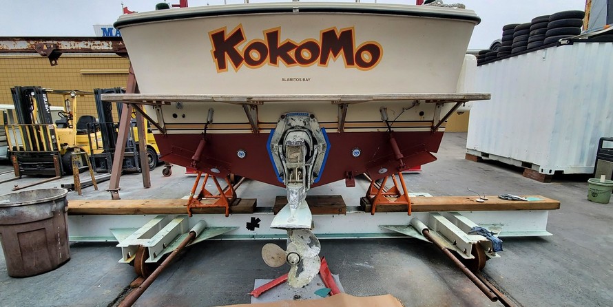 Skipjack 25 flybridge