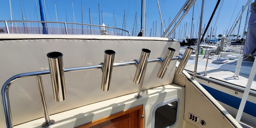 Skipjack 25 flybridge