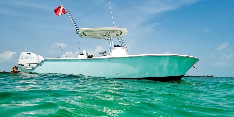 Intrepid 26 center console