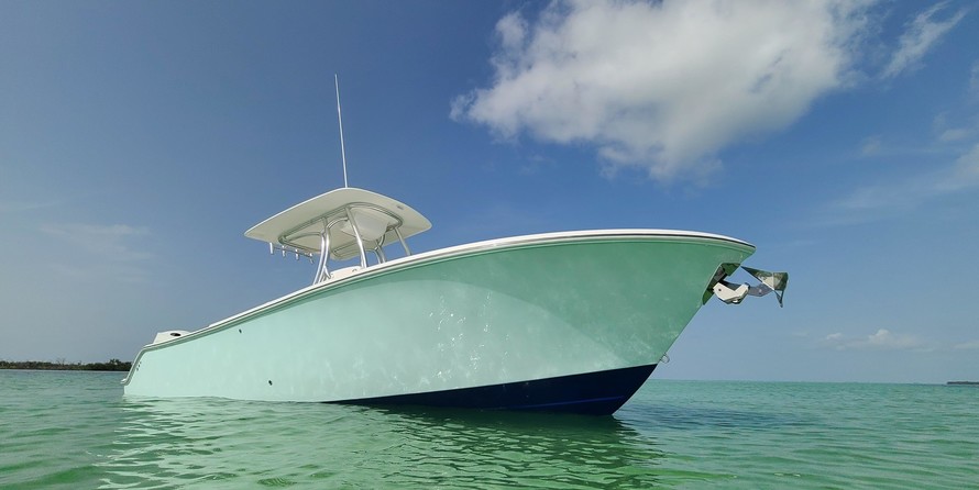 Intrepid 26 center console