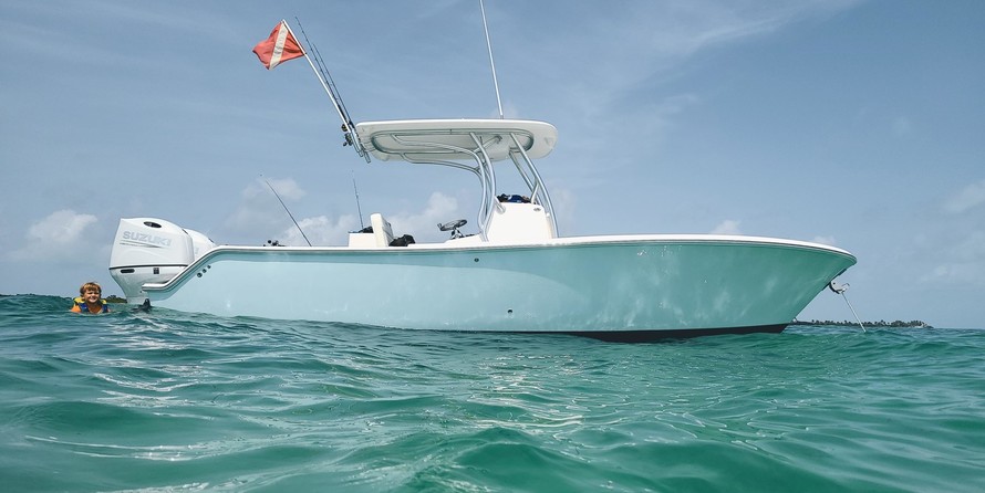 Intrepid 26 center console